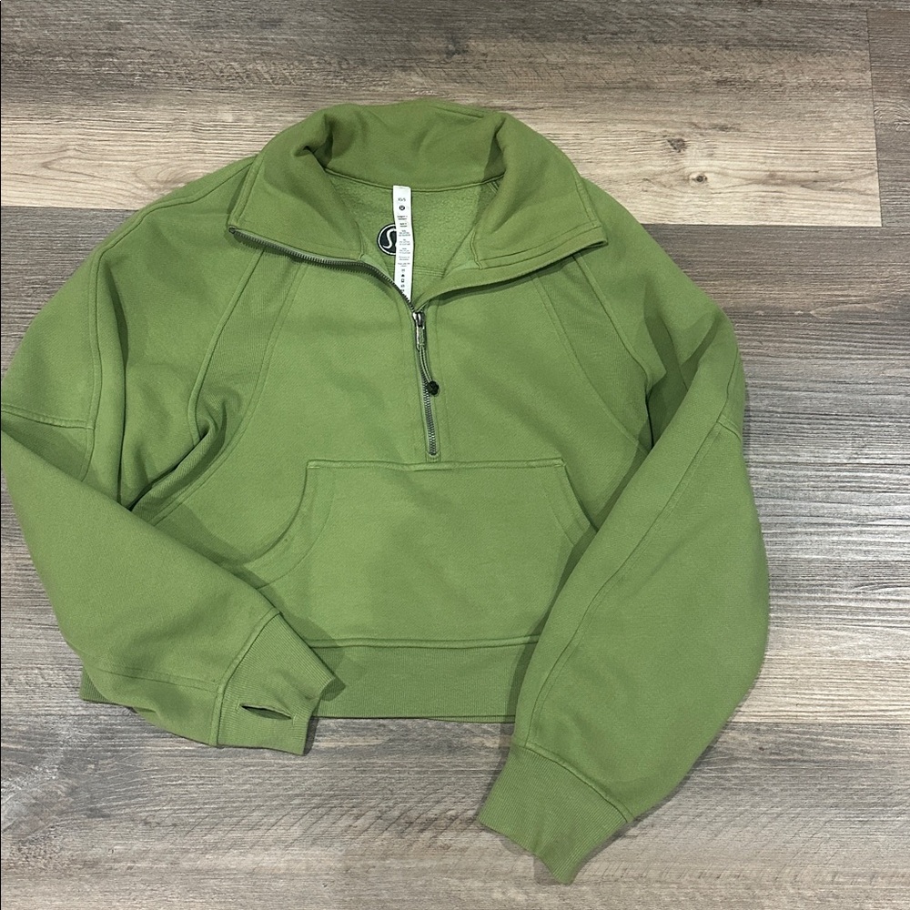 Lululemon Half Zip funnel neck scuba